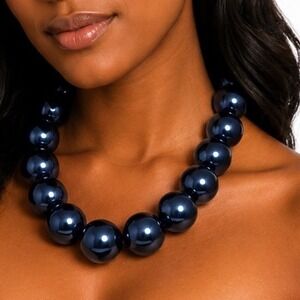 You‎ and I Chunky Midnight Blue Oversized Bead Necklace Silver Tone Vintage J-01
